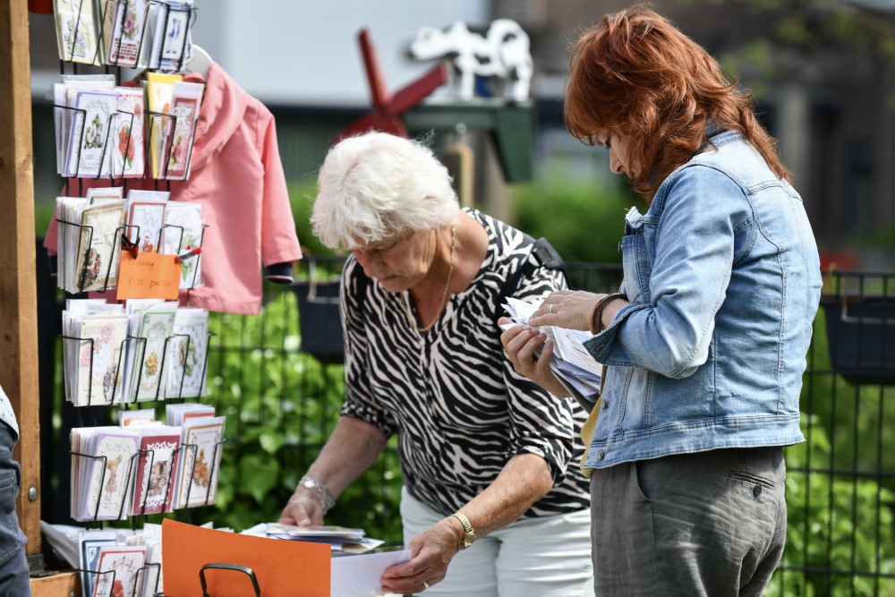 240517 SintNyk Doniahiem reunie markt 40jaar 3  1000